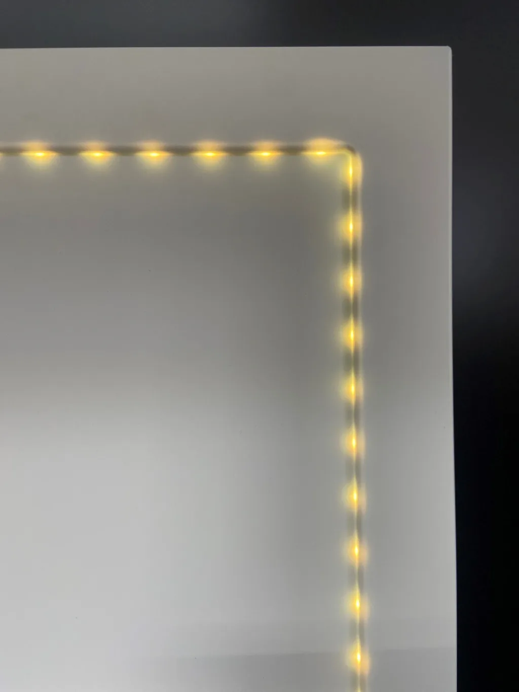 Integrierte LED-Beleuchtung in prenel Bauteilen